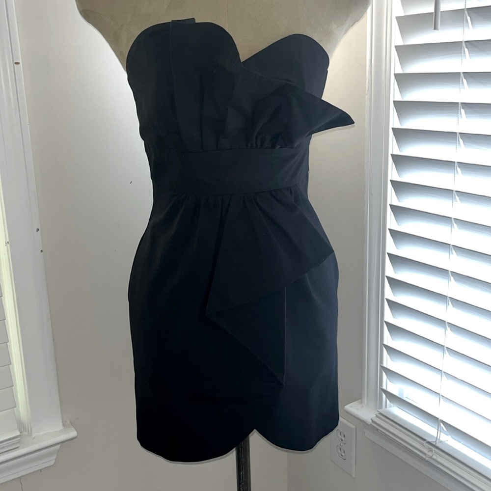Women’s Voom by Joy Han strapless mini dress.  Perfect condition.  Size small.
